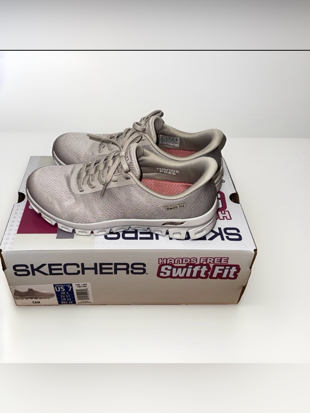 Skechers Womens Sz: 7 , Hands Free Swift Fit Glide-Lite 2.0 Sneakers 1961240 New